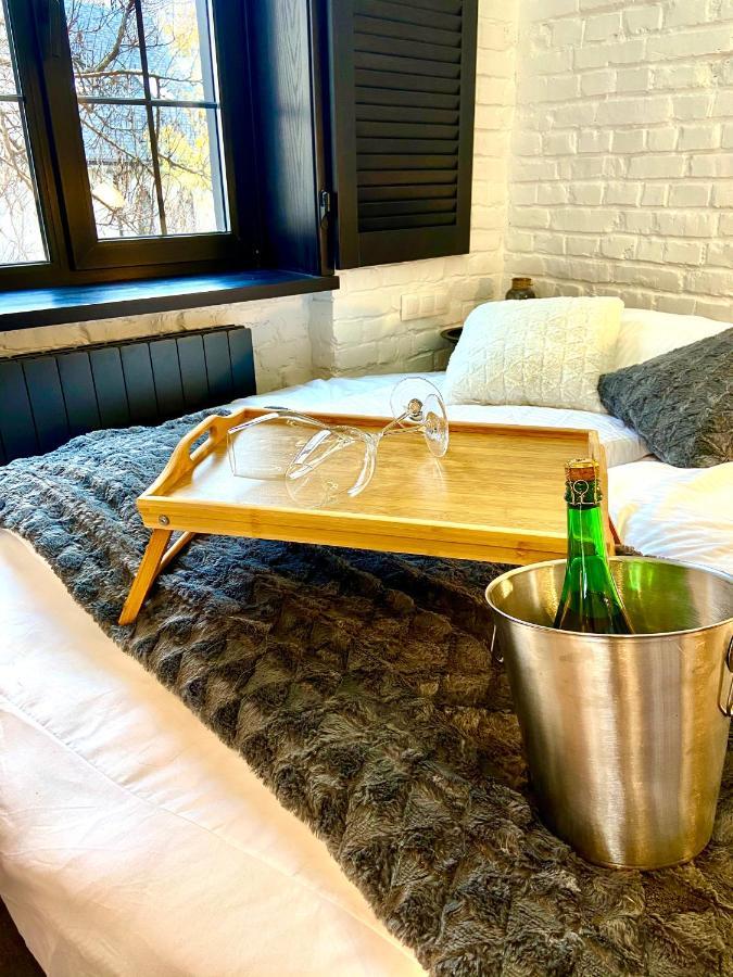 كييف Romantic Apartment On Andriivskyi المظهر الخارجي الصورة